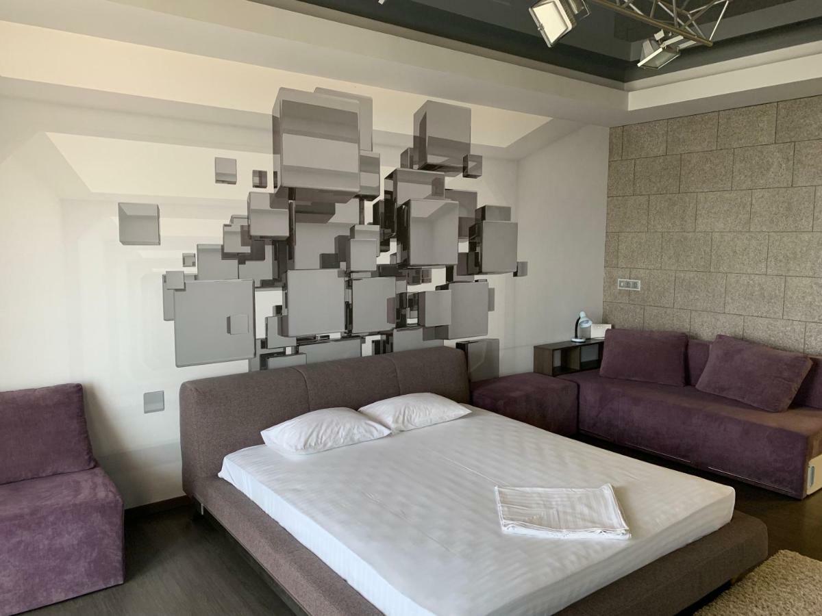 קייב Apartments Raisy Okipnoi מראה חיצוני תמונה